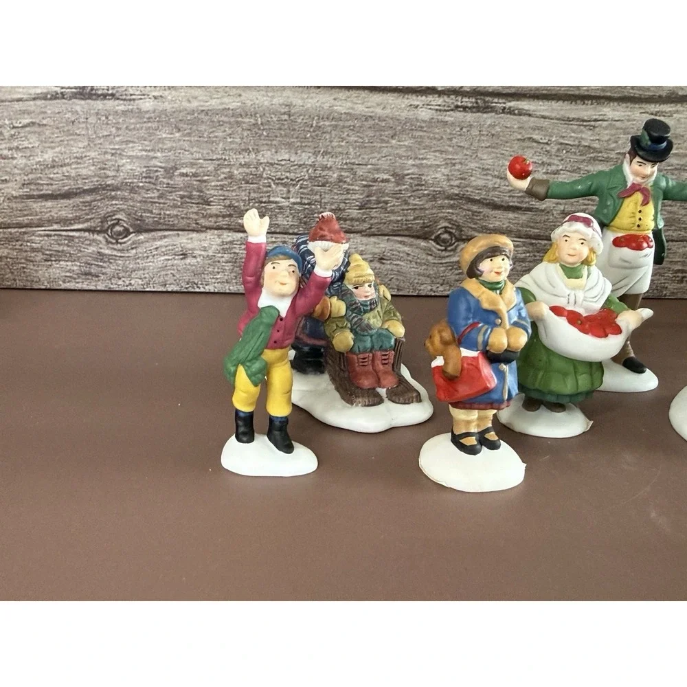 Department 56 Christmas Village Miniature People -6 Pieces